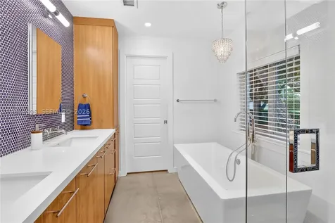 100 Sarto Avenue Coral Gables FL 33134