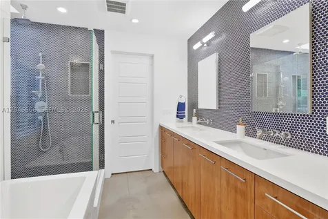 100 Sarto Avenue Coral Gables FL 33134