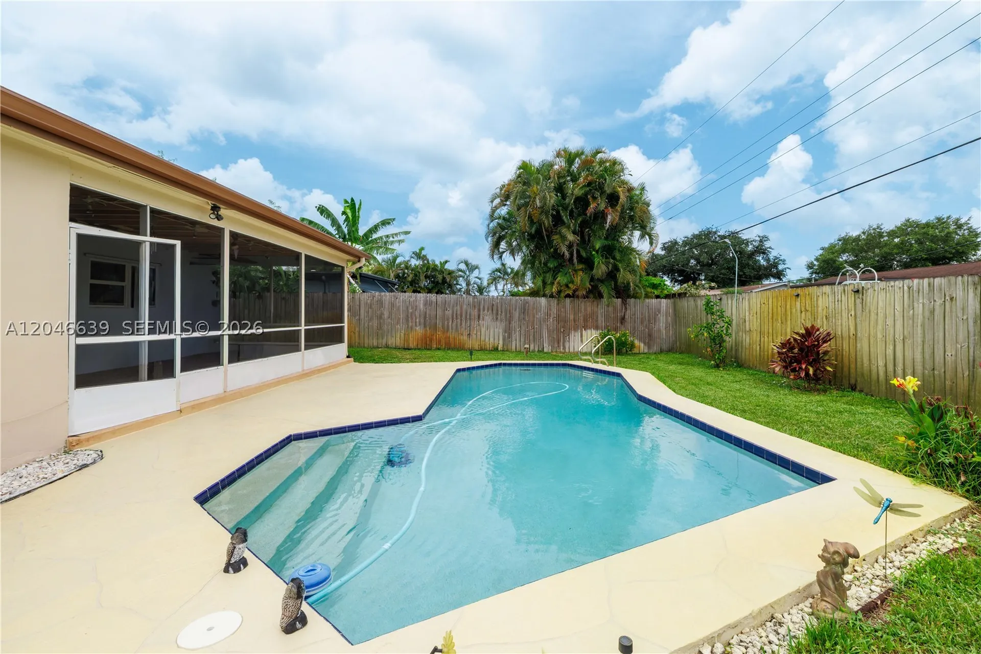 6870 Pershing Street Hollywood FL 33024