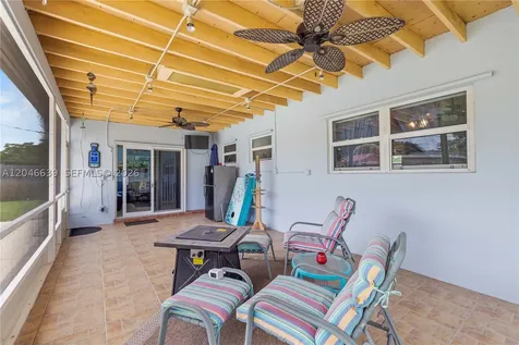 6870 Pershing Street Hollywood FL 33024