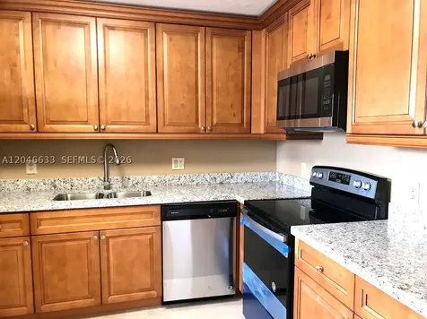 369 Lakeview Drive Weston FL 33326