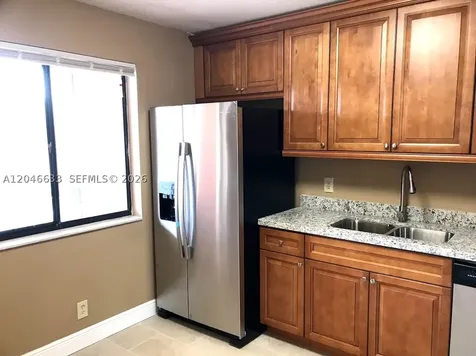 369 Lakeview Drive Weston FL 33326