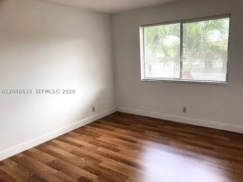 369 Lakeview Drive Weston FL 33326