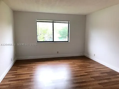 369 Lakeview Drive Weston FL 33326