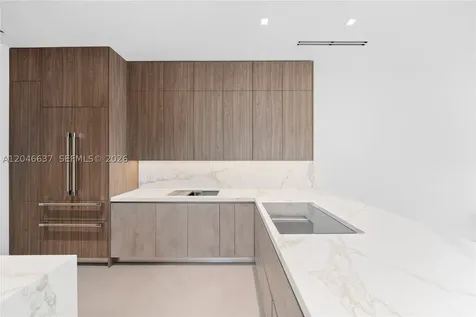 2712 S Le Jeune Road Coral Gables FL 33134