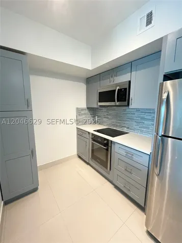 1723 SW 2nd Avenue Miami FL 33129