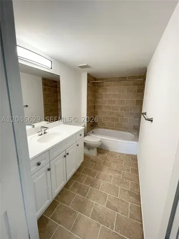 1723 SW 2nd Avenue Miami FL 33129
