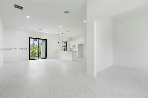 3175 Sunshine Boulevard N Lehigh Acres FL 33971