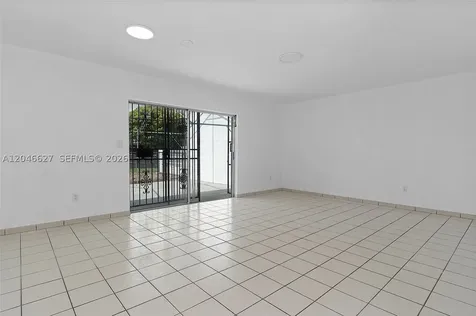 10112 SW 23rd Street Miami FL 33165