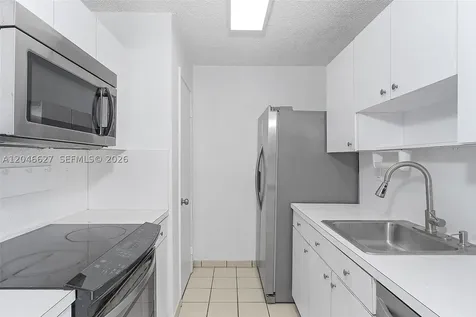 10112 SW 23rd Street Miami FL 33165