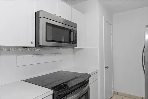 10112 SW 23rd Street Miami FL 33165