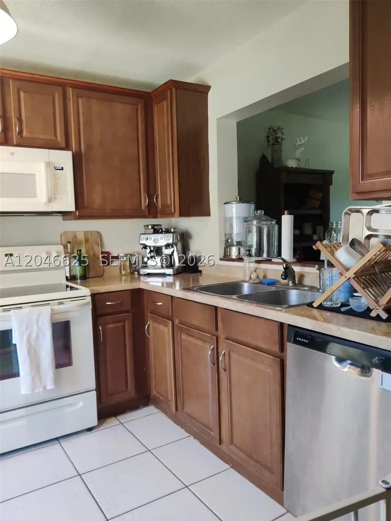 300 E Club Circle Boca Raton FL 33487