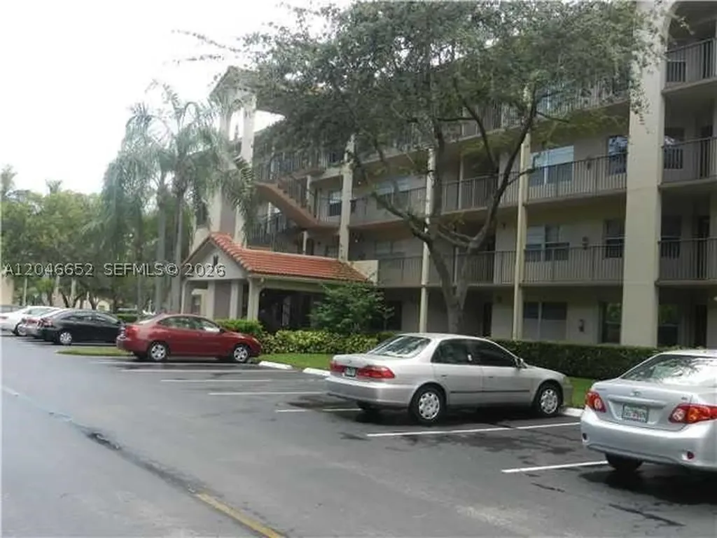 1000 SW 125th Avenue Pembroke Pines FL 33027