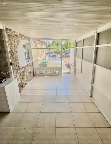 1922 NW 4th Street Miami FL 33125