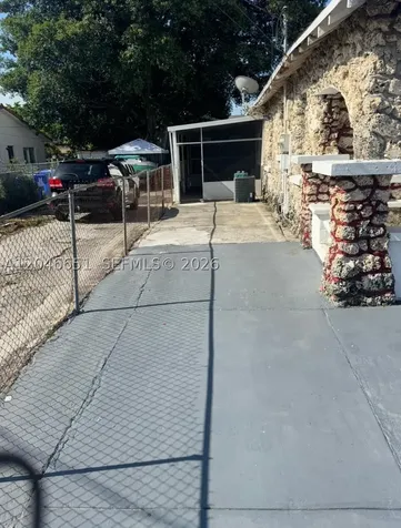 1922 NW 4th Street Miami FL 33125
