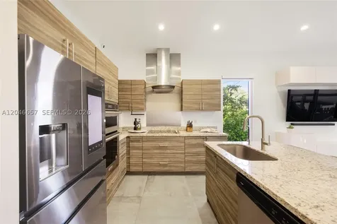 3655 SW 25th Street Miami FL 33133