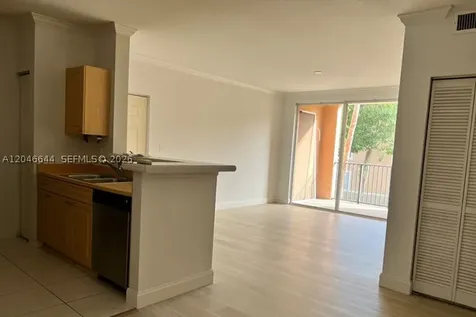 6841 SW 44th Street Miami FL 33155