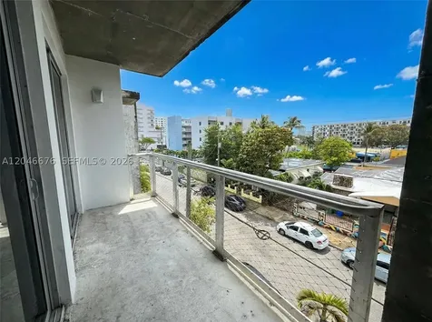 769 NW 1st Street Miami FL 33128