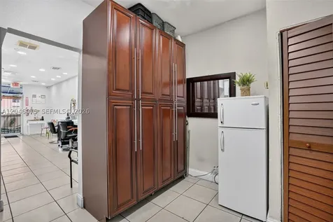 Prime Little Havana Full-service Beauty Salon For Sale Miami FL 33125