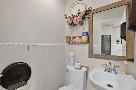 Prime Little Havana Full-service Beauty Salon For Sale Miami FL 33125