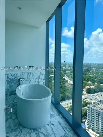 175 SE 25th Road Miami FL 33129