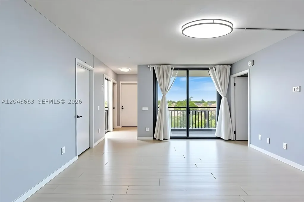 2075 SW 122nd Avenue Miami FL 33175