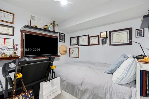 2075 SW 122nd Avenue Miami FL 33175