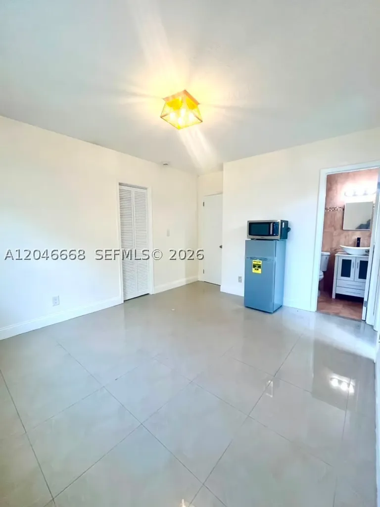 Hollywood FL 33020