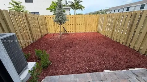1302 NE 4th Avenue Florida City FL 33034