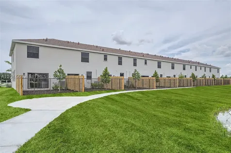 1302 NE 4th Avenue Florida City FL 33034