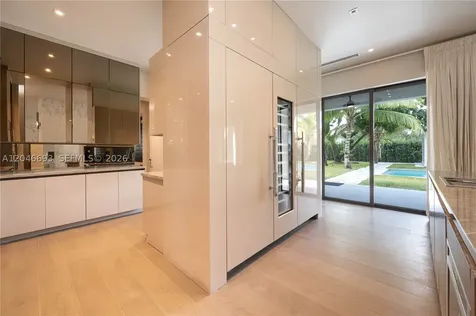 11200 SW 60th Avenue Pinecrest FL 33156