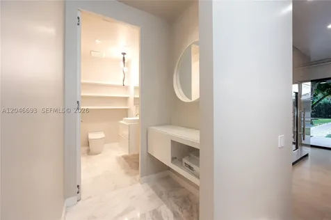 11200 SW 60th Avenue Pinecrest FL 33156