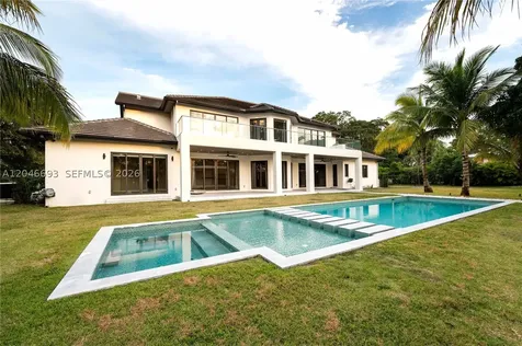 11200 SW 60th Avenue Pinecrest FL 33156