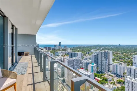 88 SW 7th Street Miami FL 33130