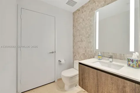 88 SW 7th Street Miami FL 33130