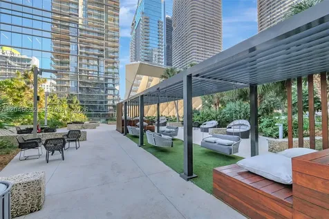88 SW 7th Street Miami FL 33130