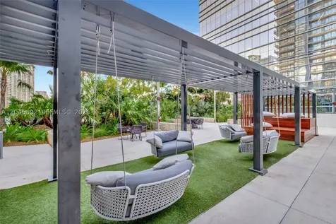 88 SW 7th Street Miami FL 33130