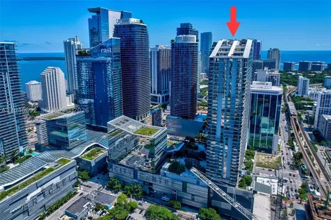 88 SW 7th Street Miami FL 33130