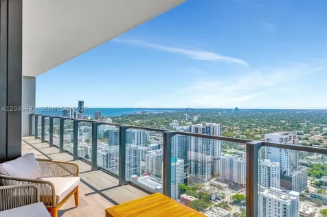 88 SW 7th Street Miami FL 33130