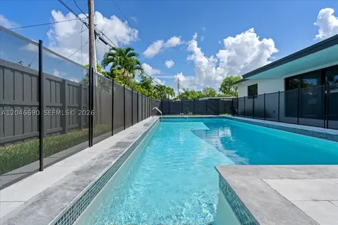 15920 SW 105th Avenue Miami FL 33157