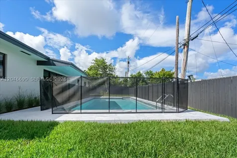 15920 SW 105th Avenue Miami FL 33157