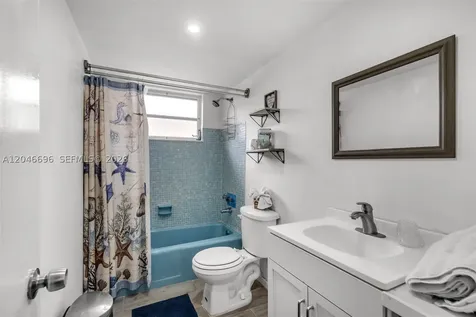 20327 NE 2nd Avenue Miami FL 33179