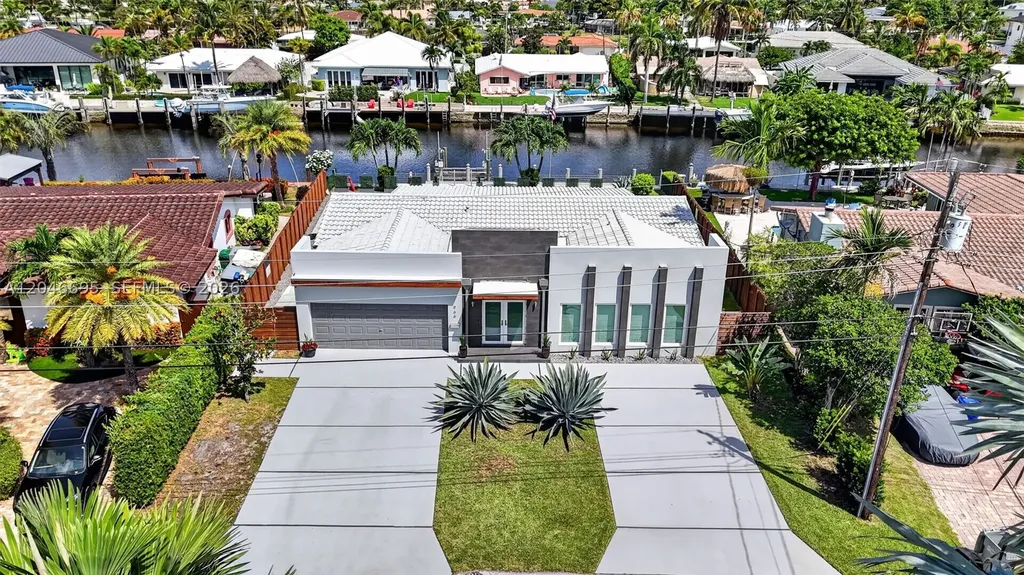 966 SE 9th Avenue Pompano Beach FL 33060