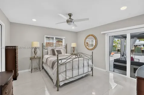 966 SE 9th Avenue Pompano Beach FL 33060