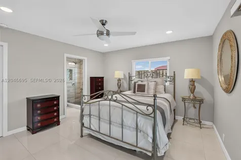 966 SE 9th Avenue Pompano Beach FL 33060