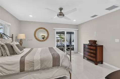 966 SE 9th Avenue Pompano Beach FL 33060