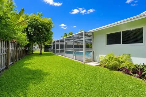 7982 SW 89th Street Miami FL 33156