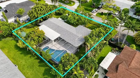 7982 SW 89th Street Miami FL 33156