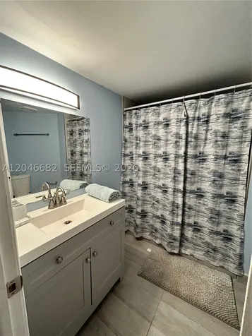 9421 Fontainebleau Boulevard Miami FL 33172