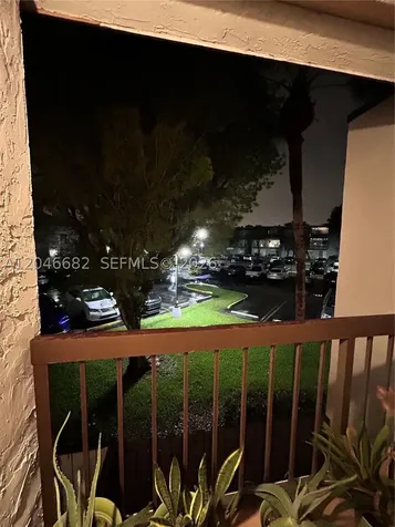 9421 Fontainebleau Boulevard Miami FL 33172